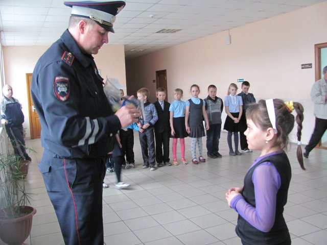 Вручение световозвращателей