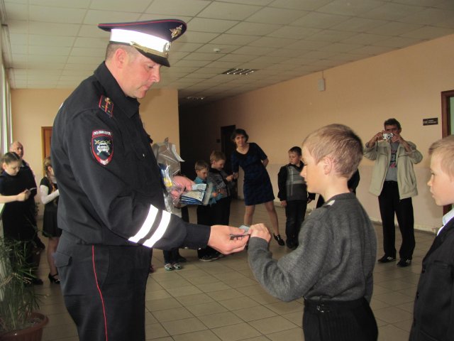 Вручение световозвращателей